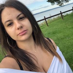 Meet your Posher, Marilyne